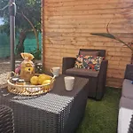 Maison Pour 4 Personnes En Bord De *