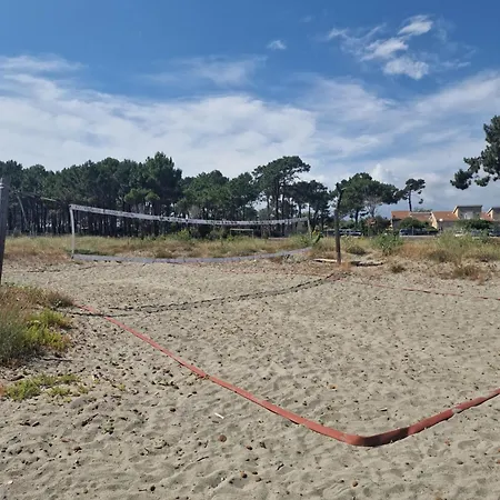 Maison Pour 4 Personnes En Bord De *
