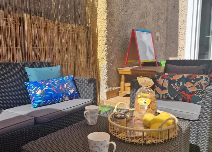 Maison Pour 4 Personnes En Bord De Borgo (Corsica)